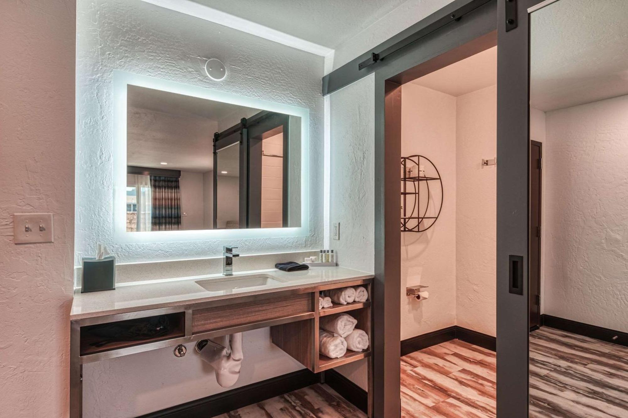 Casa Via Mar Inn, Ascend Hotel Collection Port Hueneme Εξωτερικό φωτογραφία